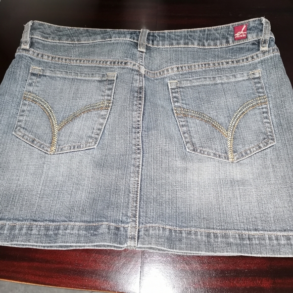 Jean skirt - Picture 2 of 2